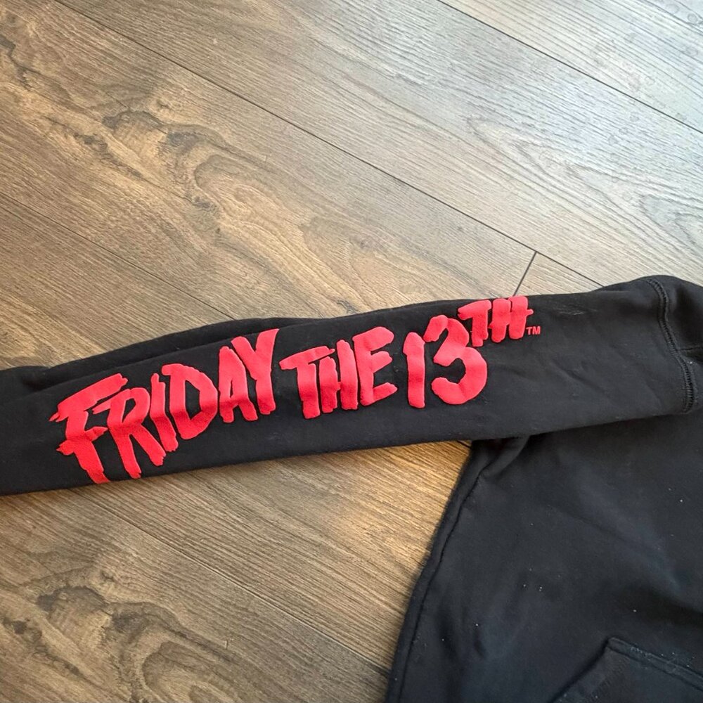 Shoe Palace x Friday The 13th Black Hooded Sweatshirt Jason Voorhees Size Large - Picture 6 of 14